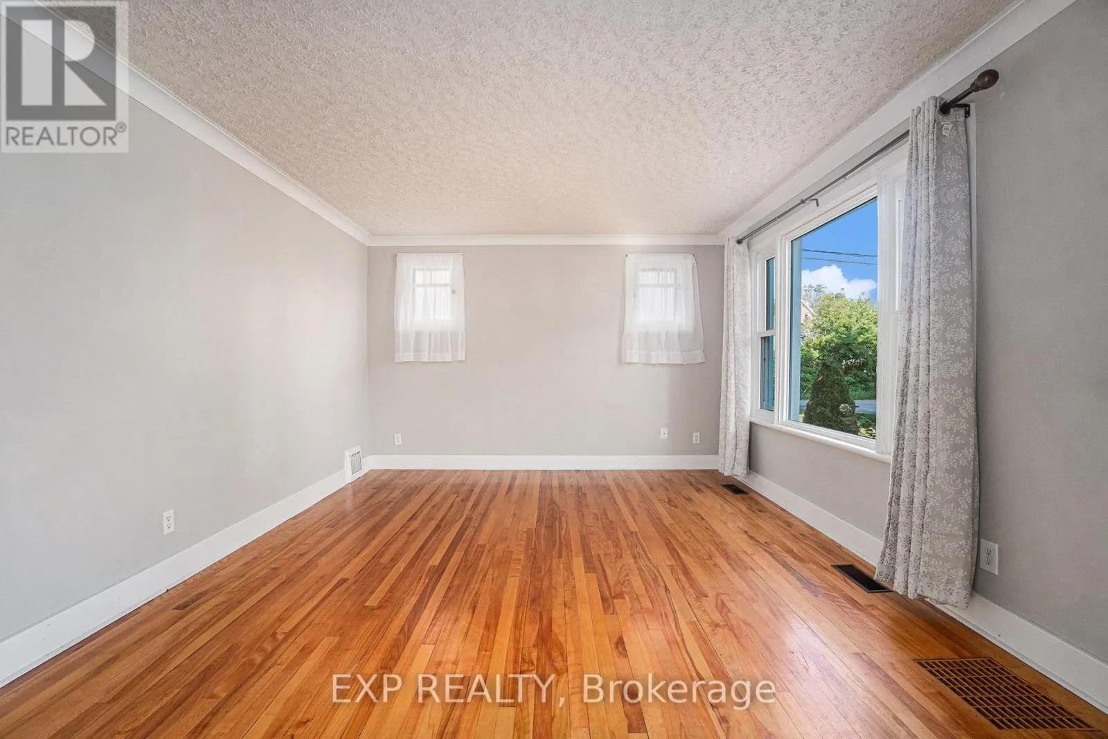 428 FIRST AVENUE