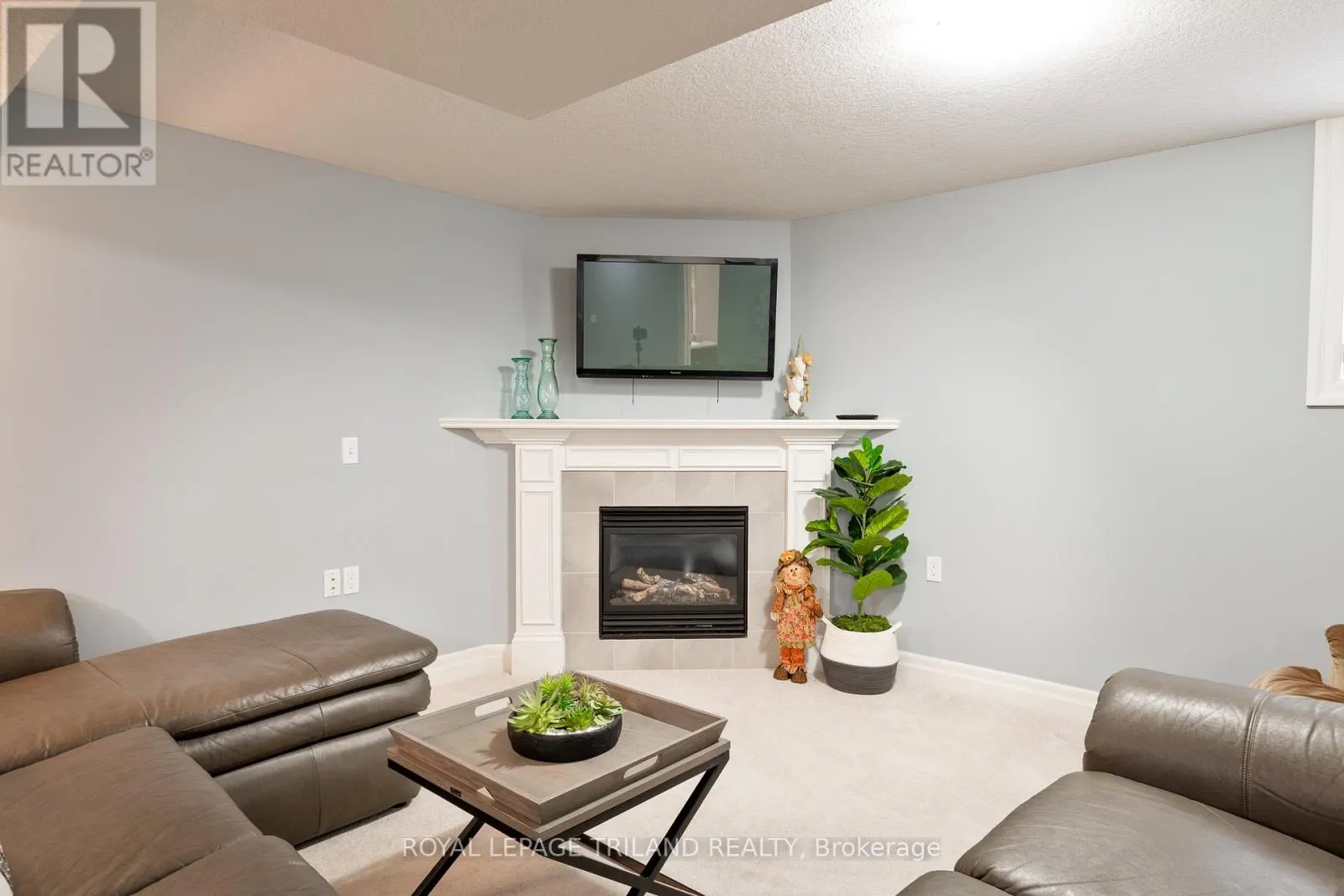 46 - 2295 KAINS ROAD, #46