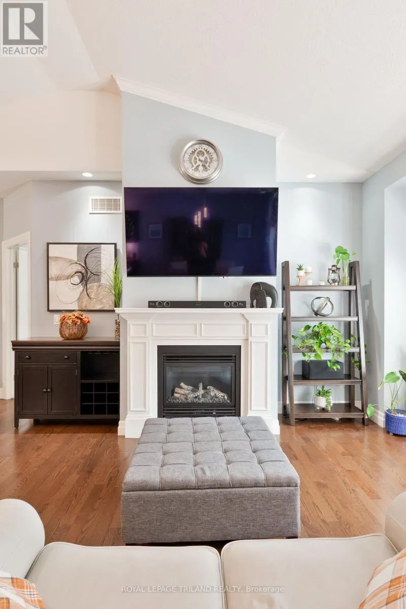 46 - 2295 KAINS ROAD, #46