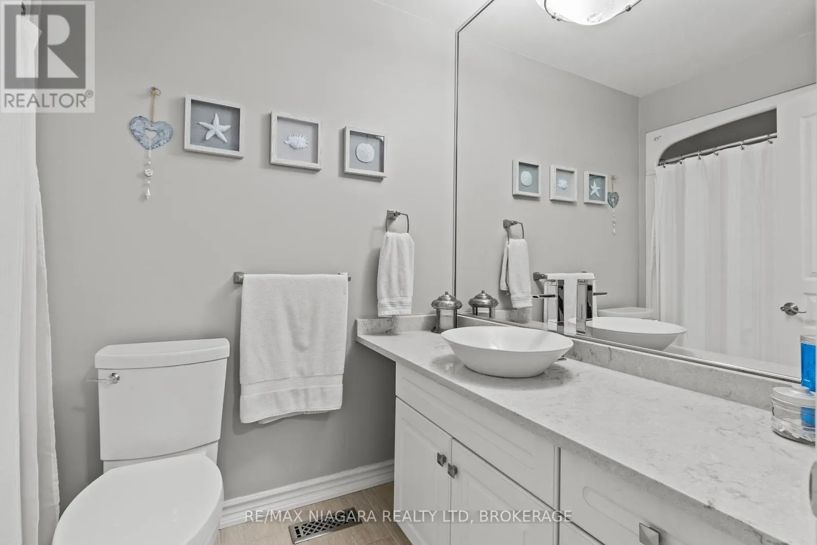 3 - 88 LAKEPORT ROAD, #3