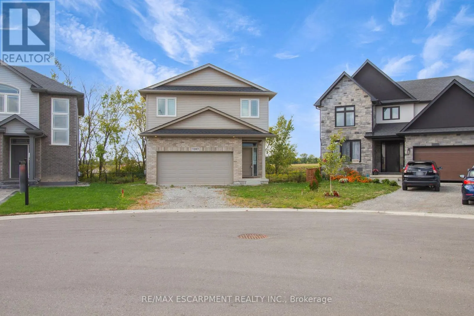 7387 SHERRILEE CRESCENT