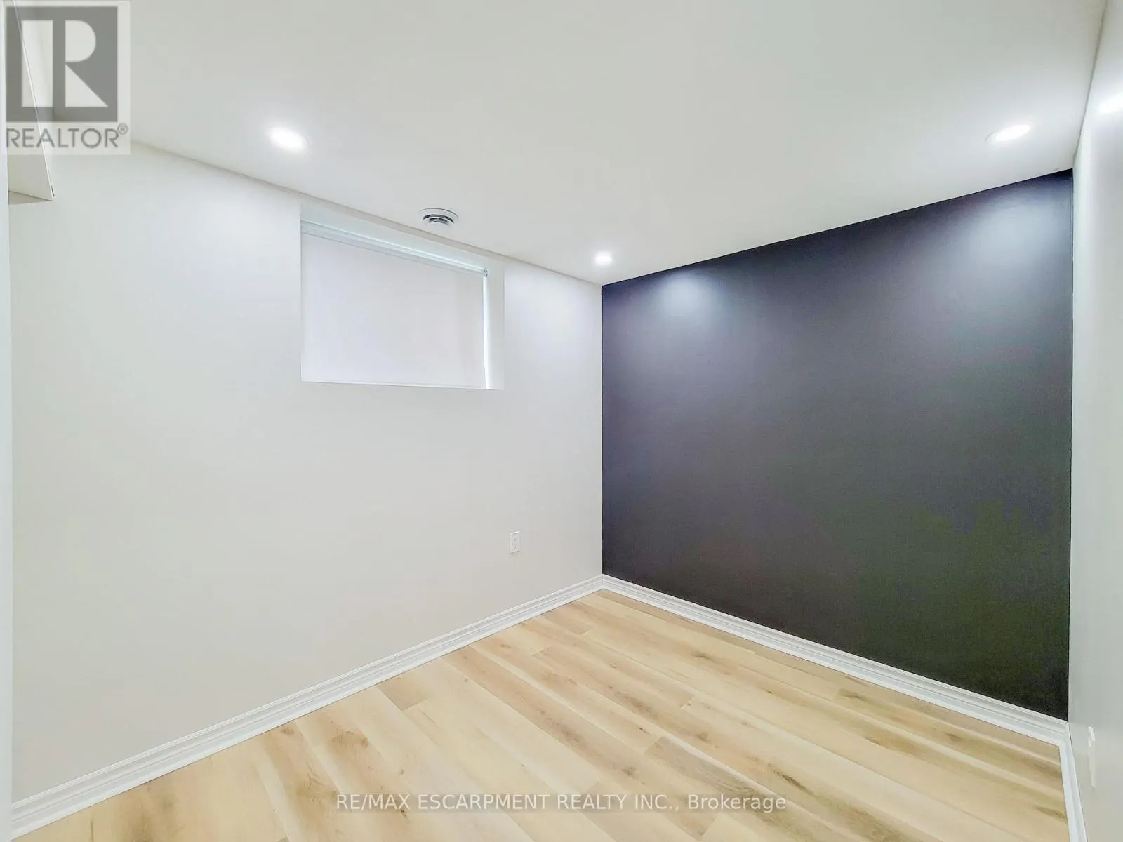 7387 SHERRILEE CRESCENT
