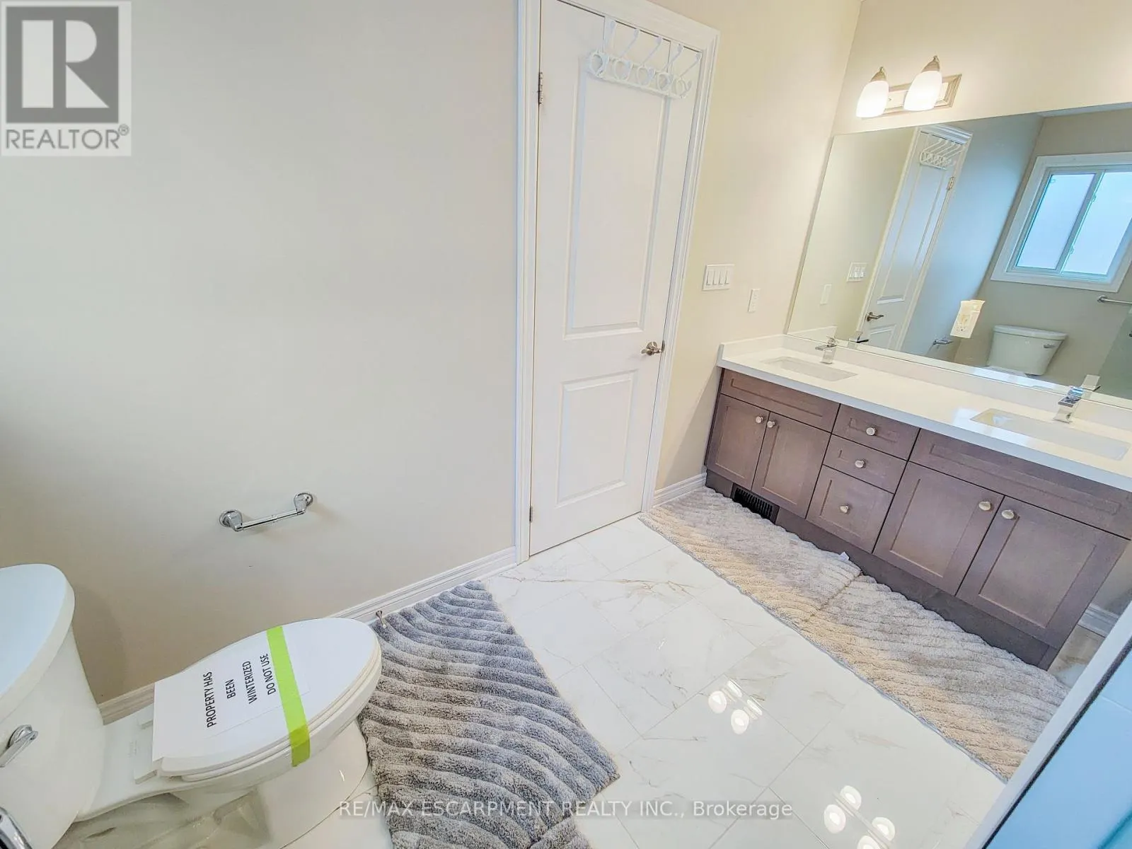 7387 SHERRILEE CRESCENT