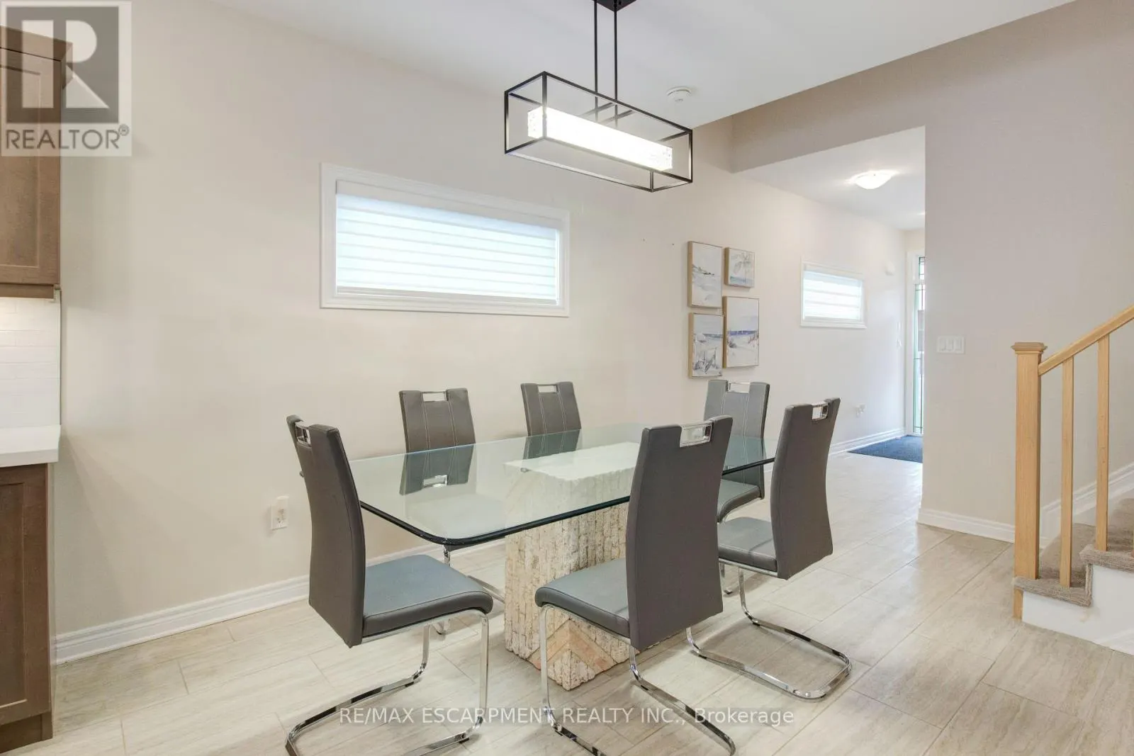 7387 SHERRILEE CRESCENT