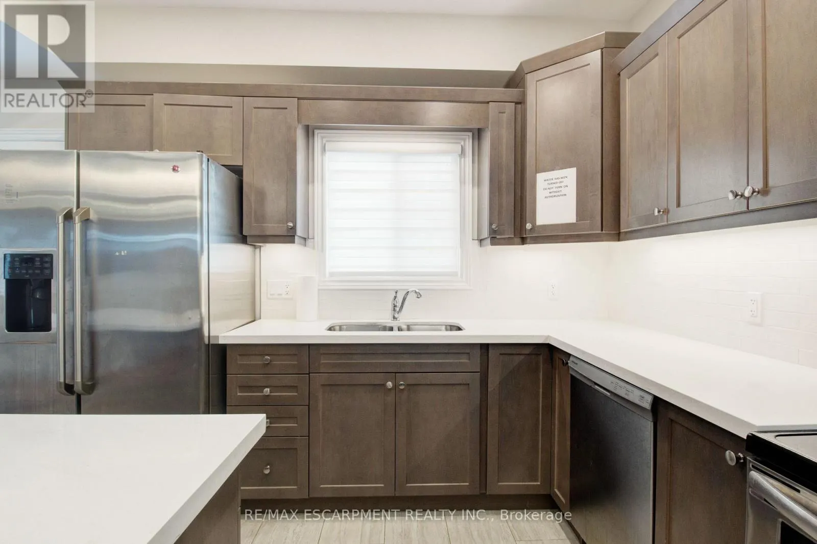 7387 SHERRILEE CRESCENT