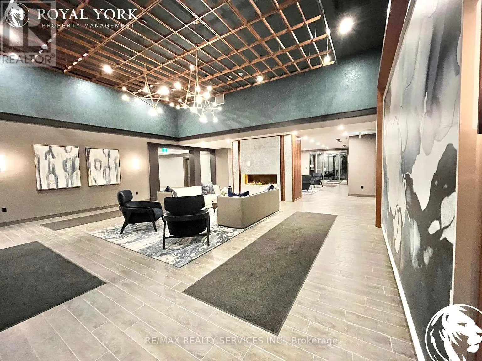460 DUNDAS STREET
