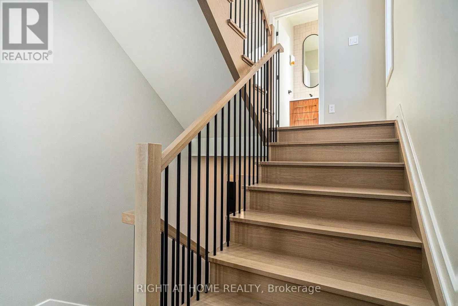 583 CODD'S ROAD N