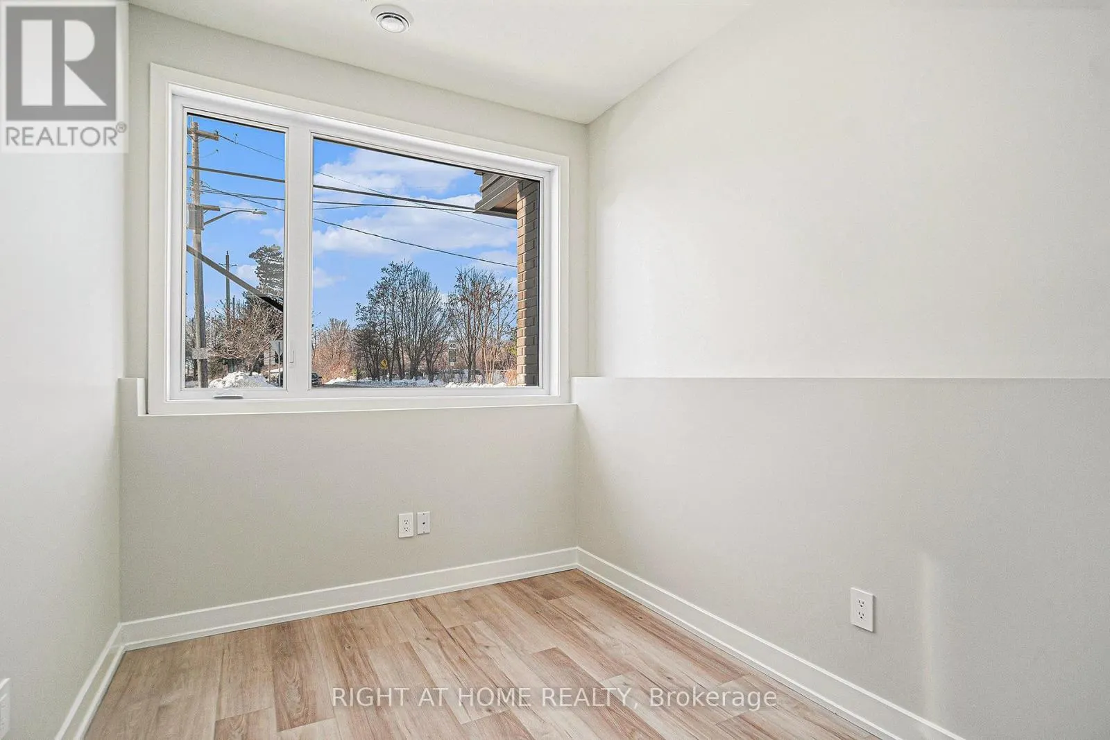 583 CODD'S ROAD N