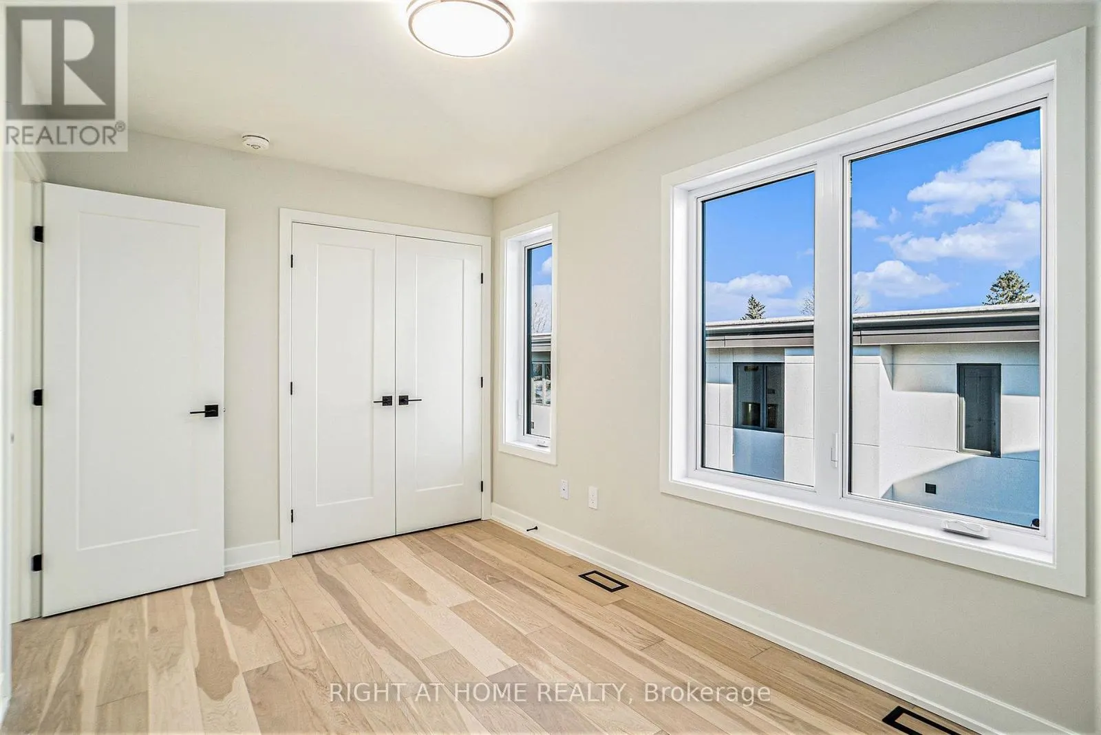 583 CODD'S ROAD N
