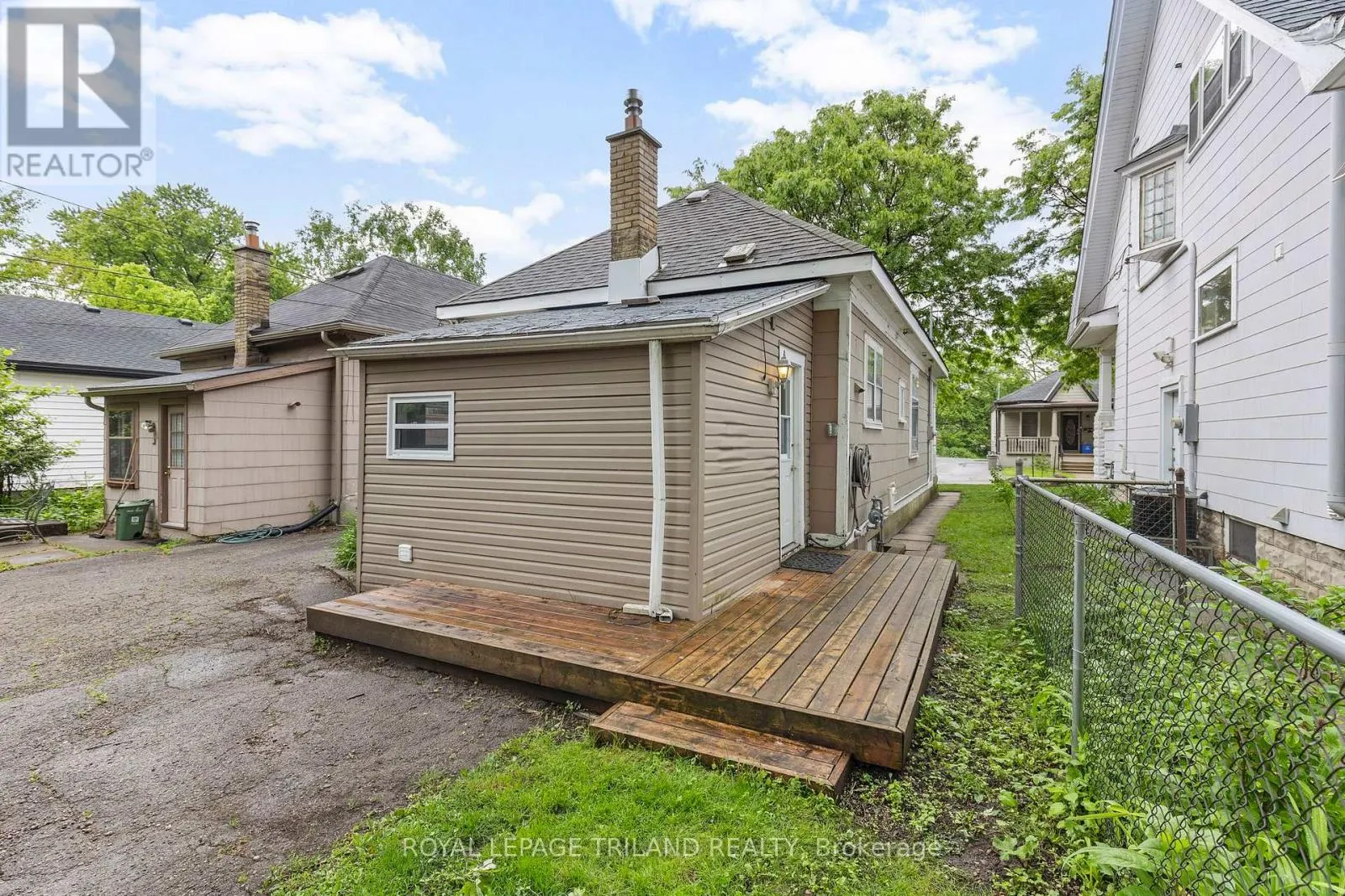 26 KENSINGTON AVENUE