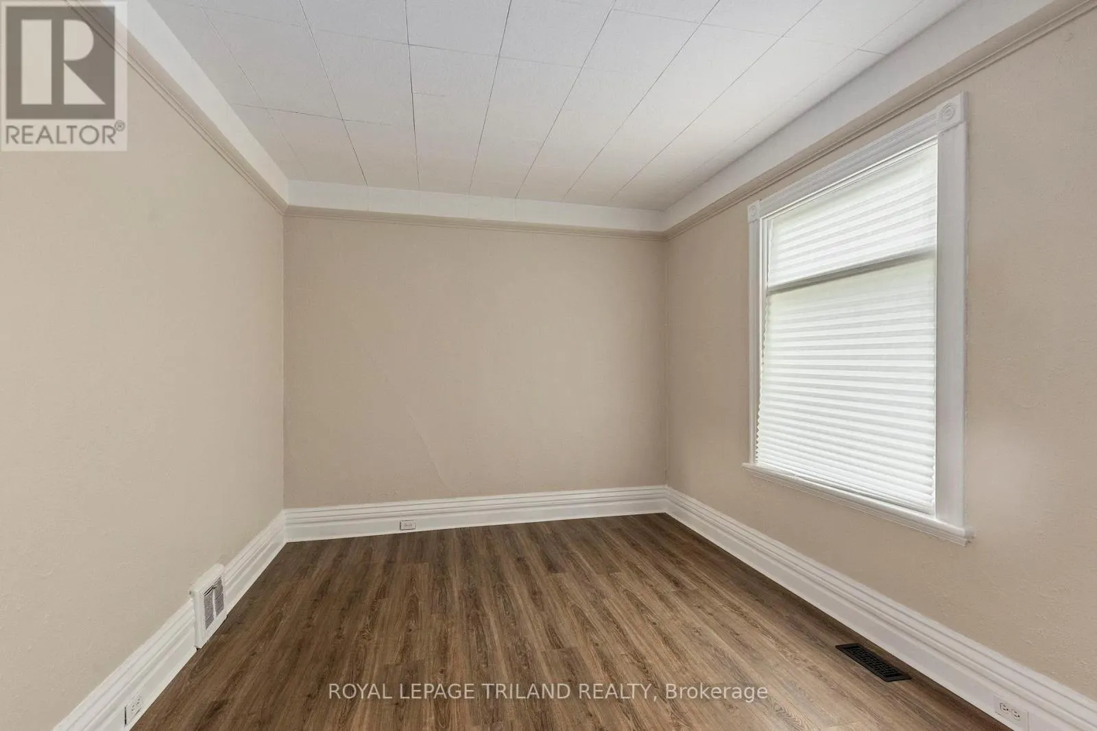 26 KENSINGTON AVENUE