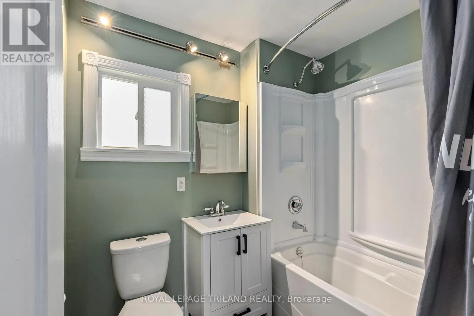 26 KENSINGTON AVENUE