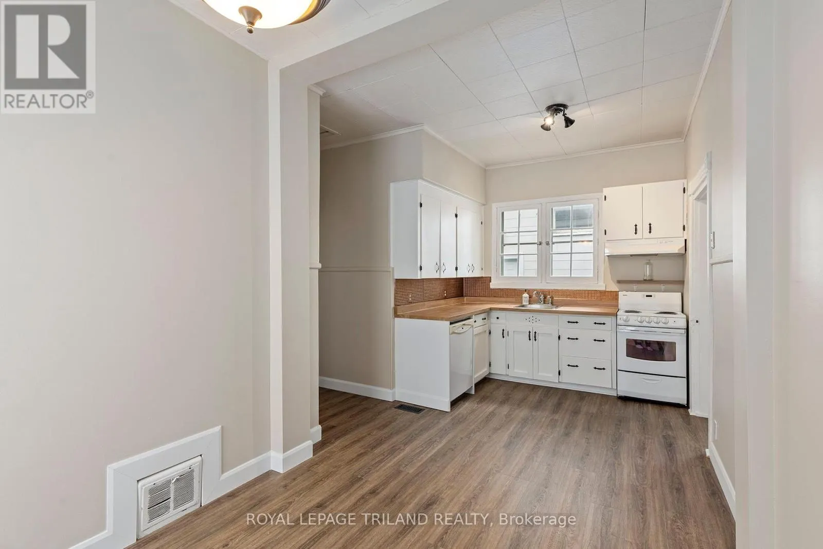 26 KENSINGTON AVENUE
