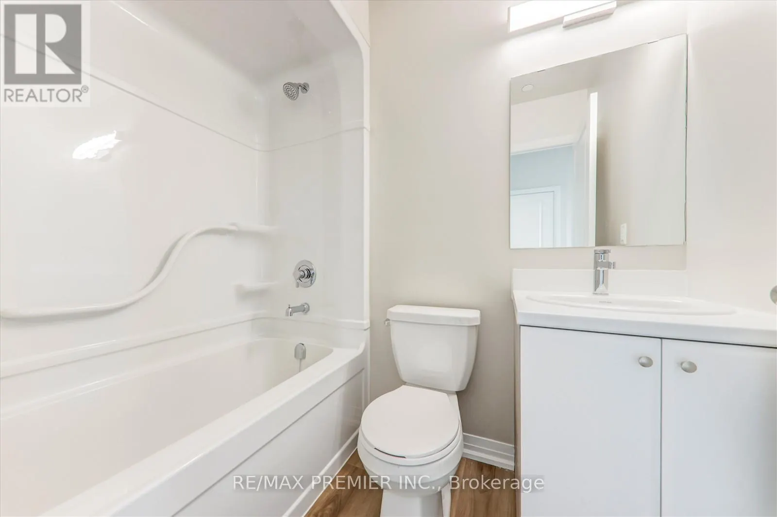 LP-17 - 50 HERRICK AVENUE
