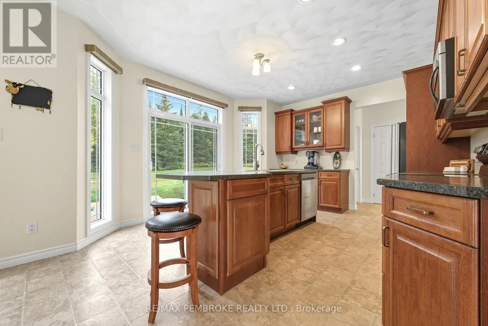B - 1940 COBDEN ROAD, #b
