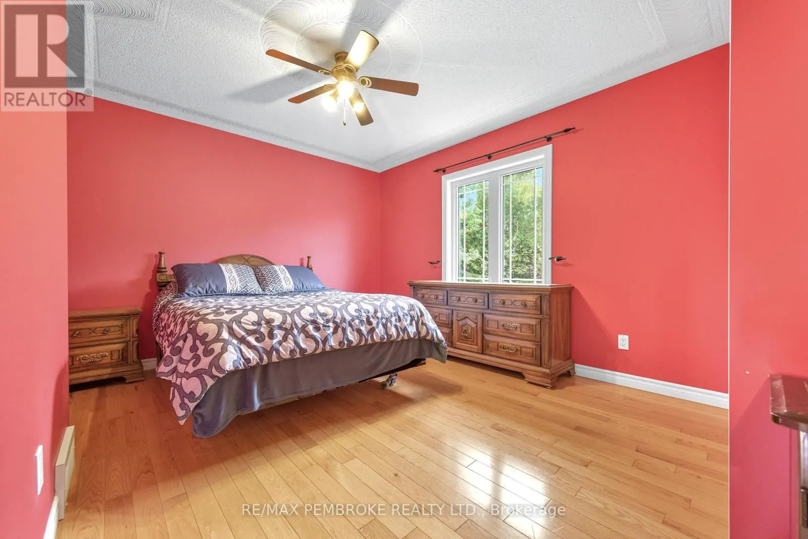 B - 1940 COBDEN ROAD, #b