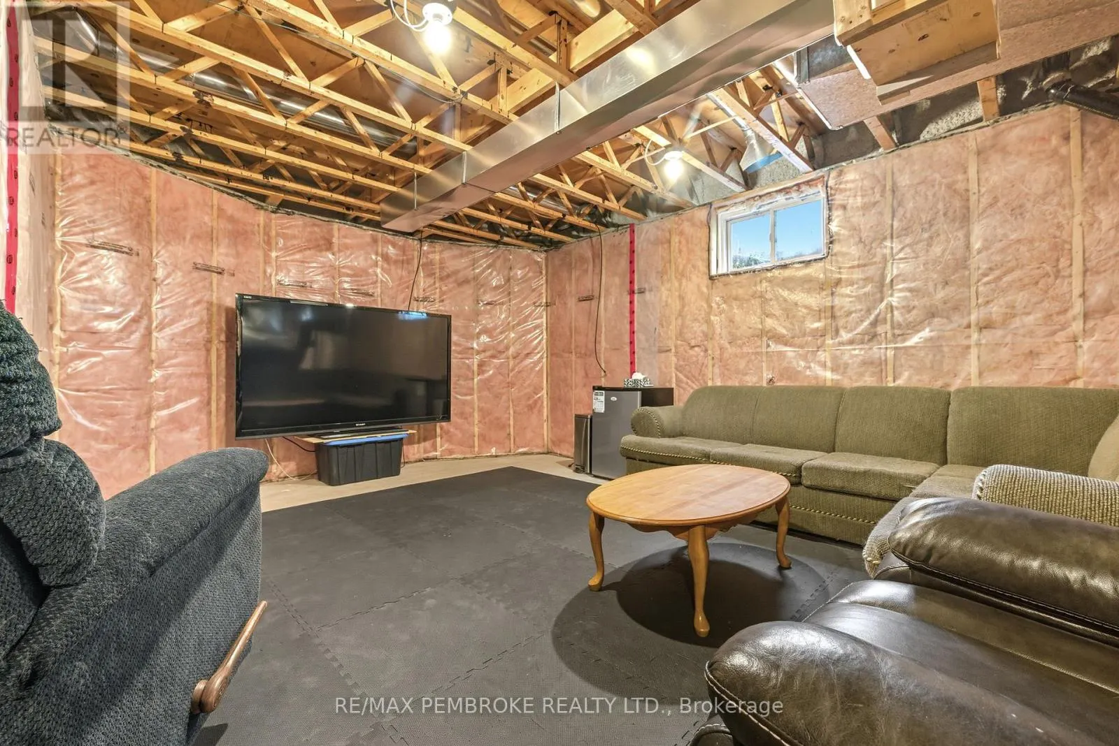 B - 1940 COBDEN ROAD, #b