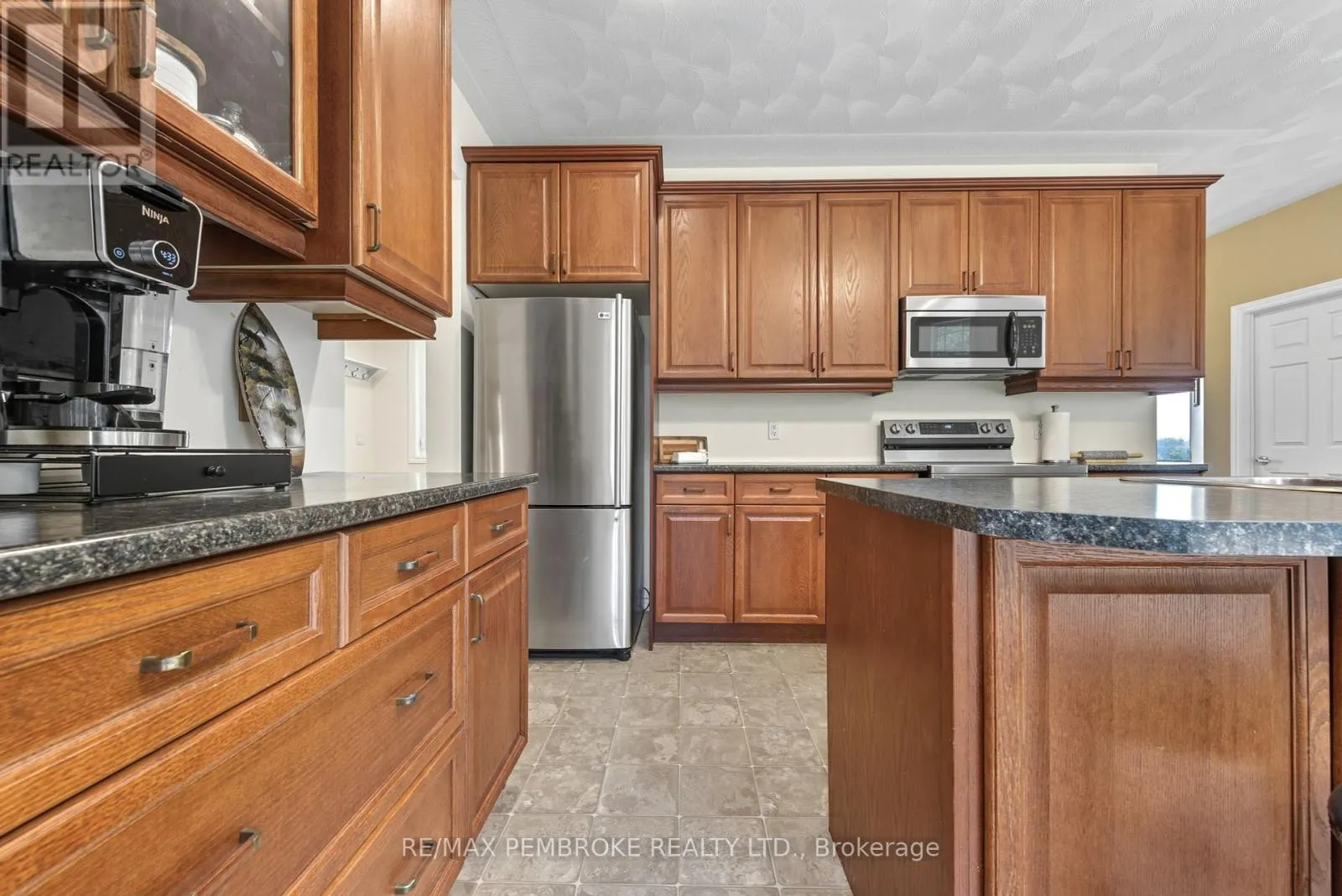 B - 1940 COBDEN ROAD, #b