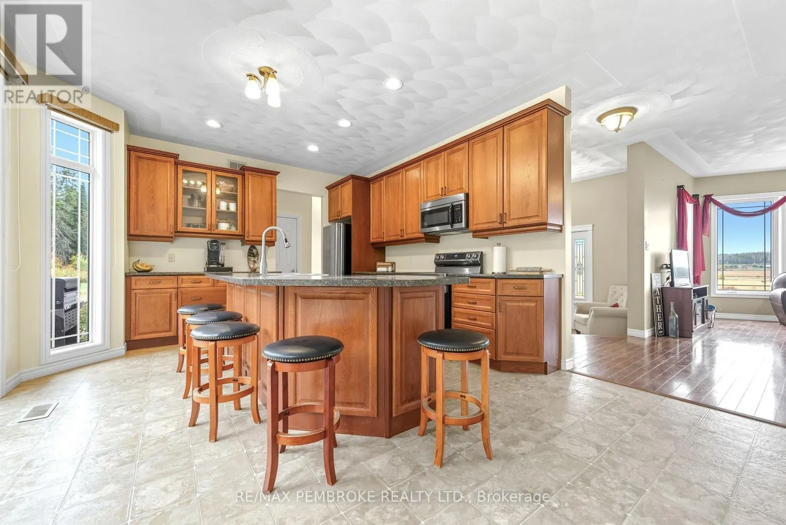 B - 1940 COBDEN ROAD, #b