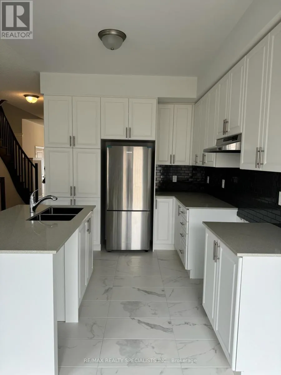 132 SAPPHIRE WAY