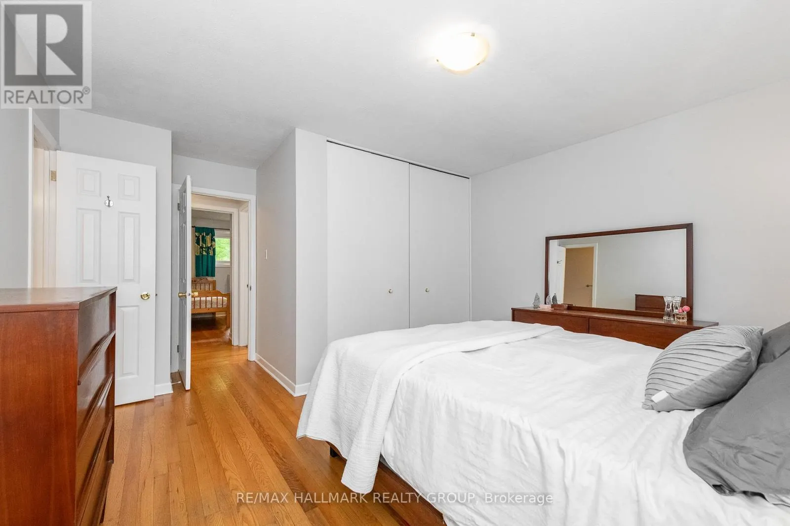 9 NEWBURY AVENUE