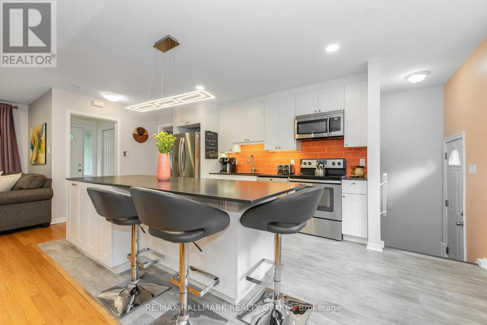 9 NEWBURY AVENUE
