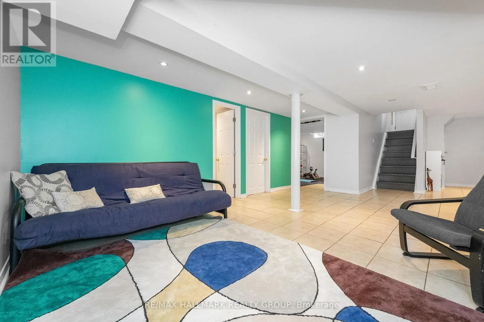 9 NEWBURY AVENUE