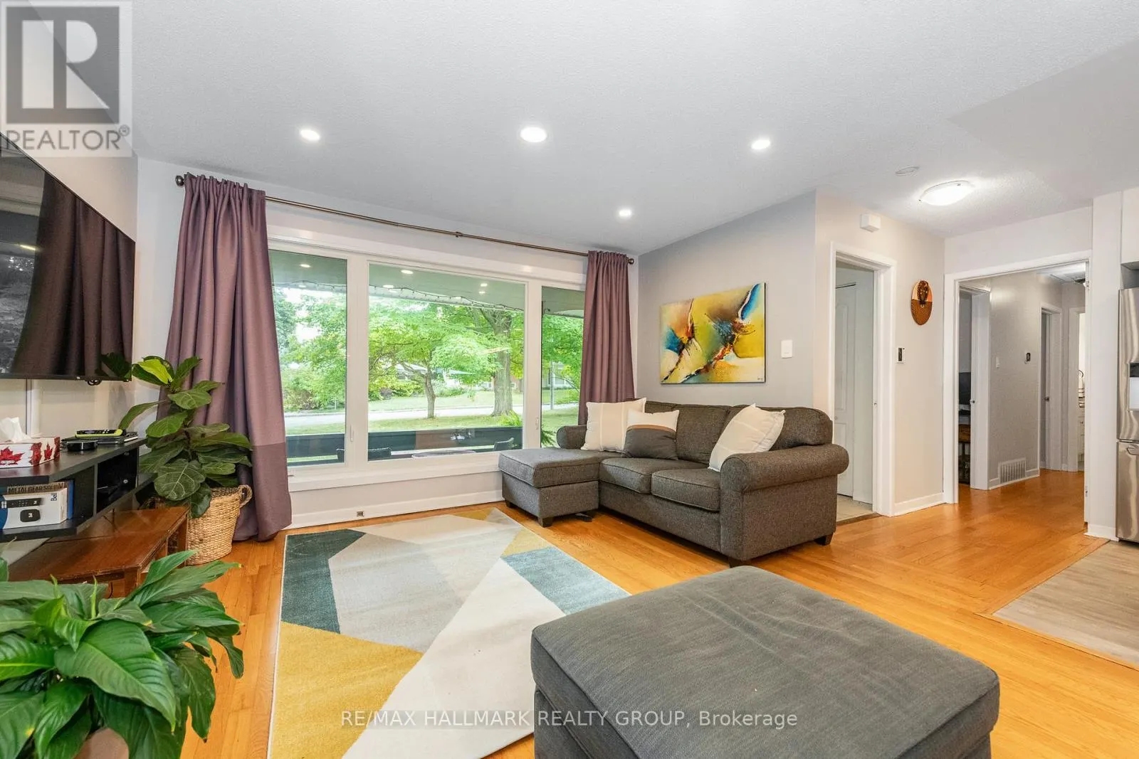 9 NEWBURY AVENUE