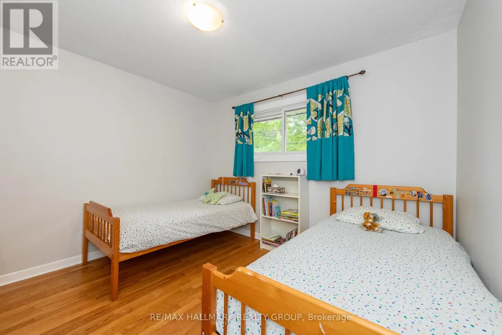 9 NEWBURY AVENUE