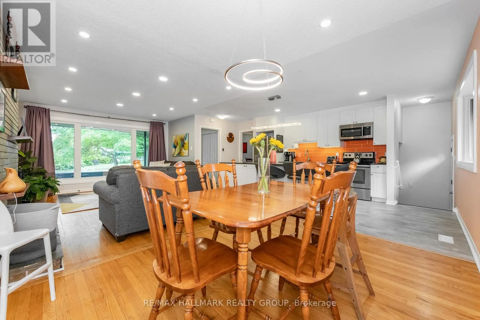 9 NEWBURY AVENUE