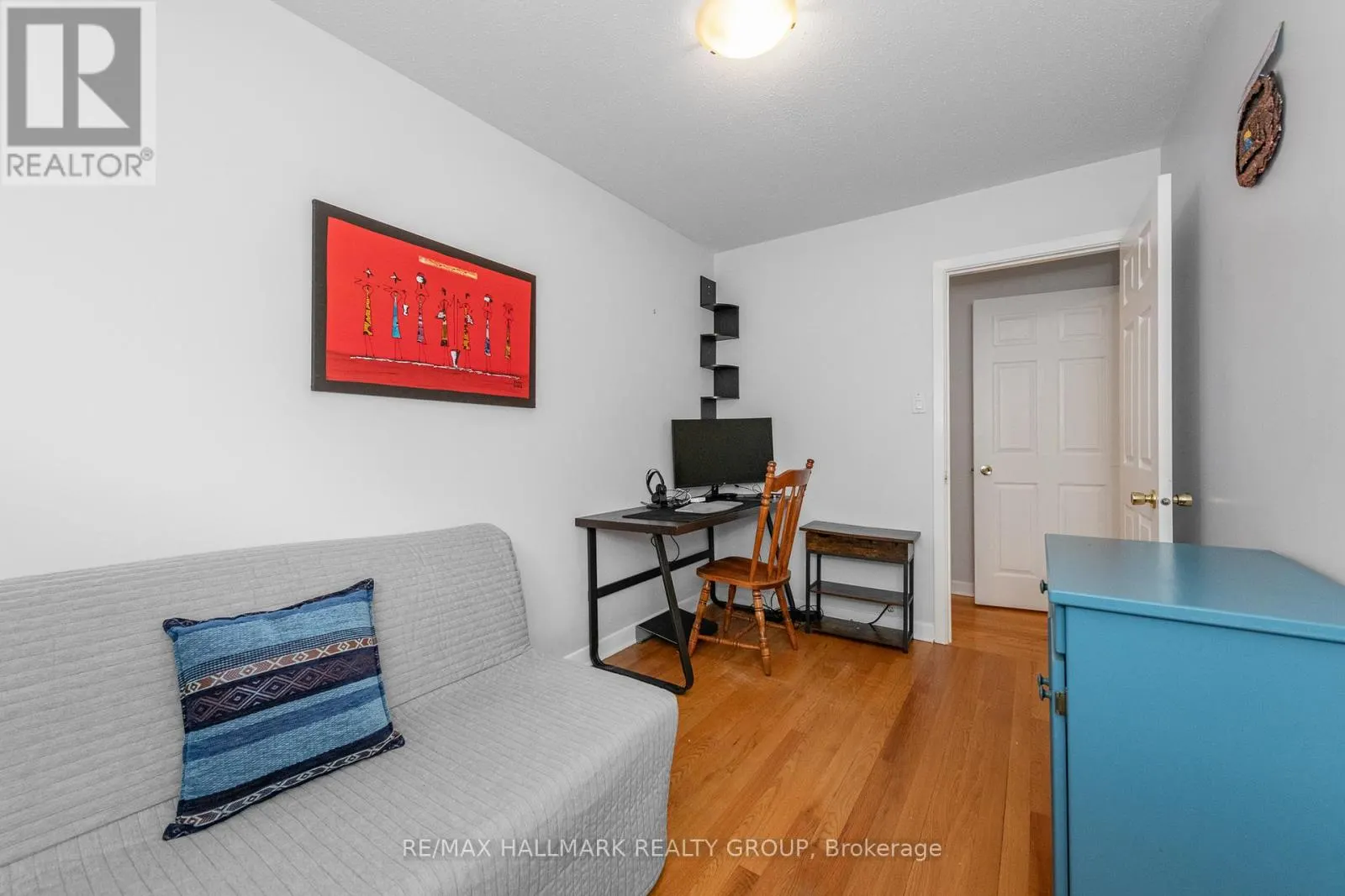 9 NEWBURY AVENUE