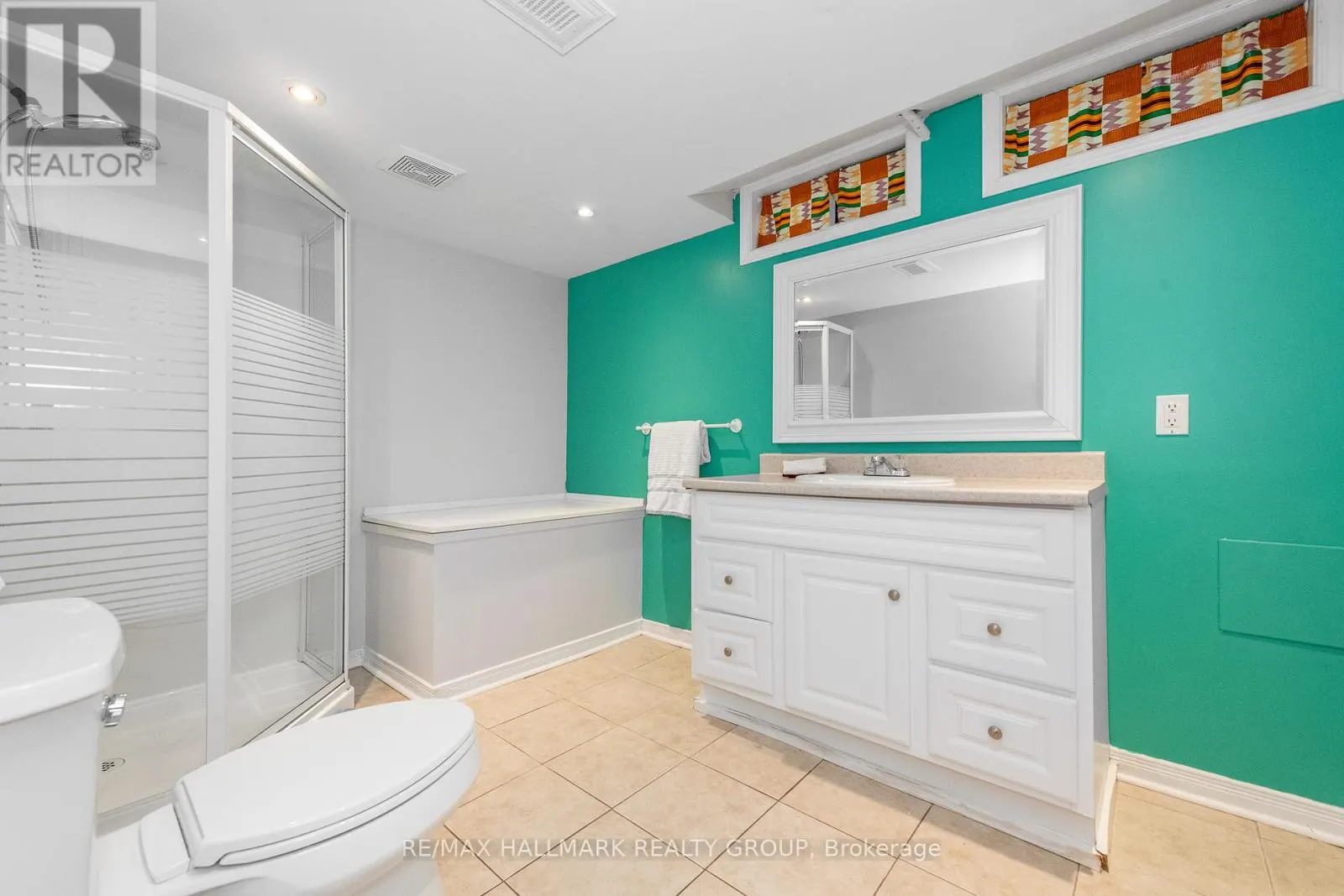 9 NEWBURY AVENUE