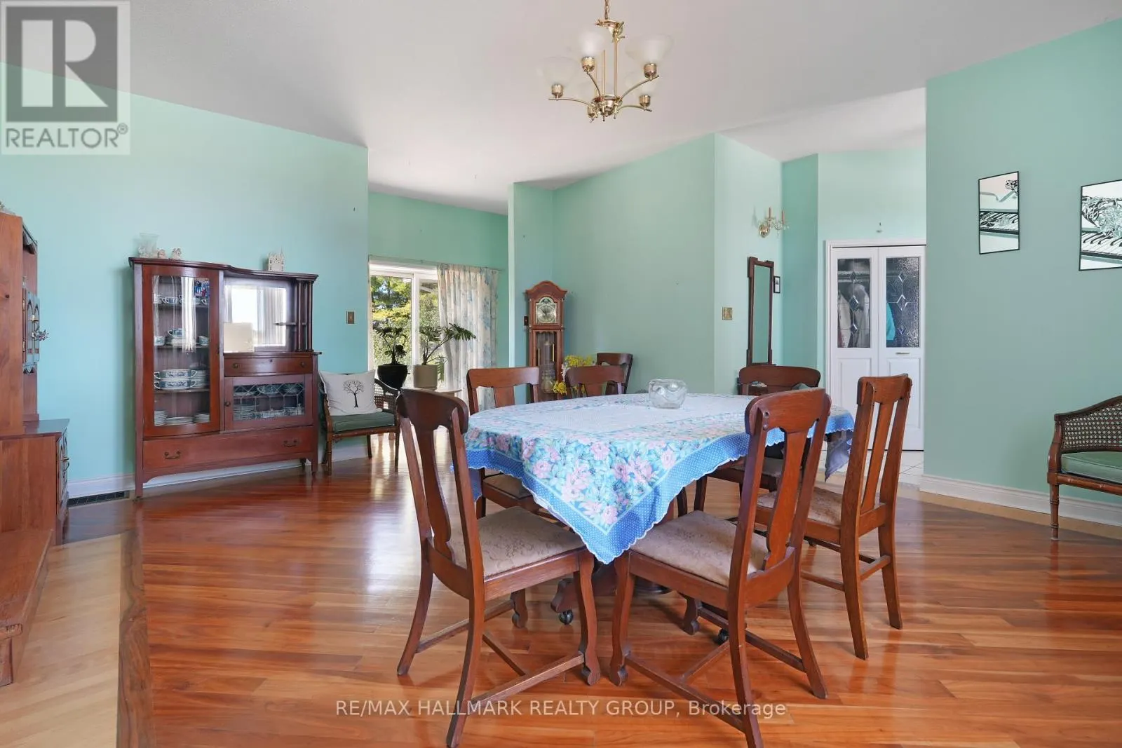 5758 THIRD LINE ROAD N