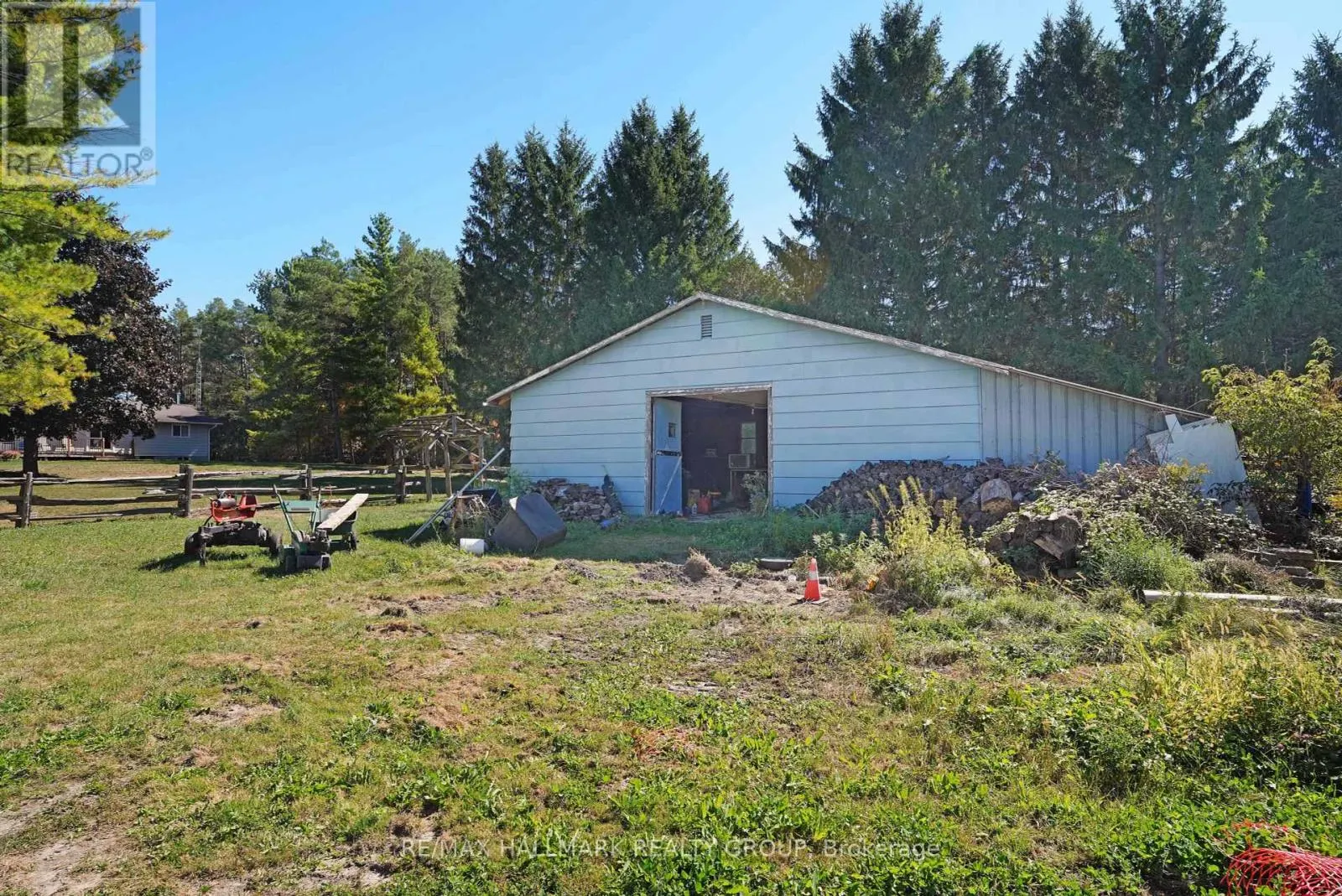 5758 THIRD LINE ROAD N