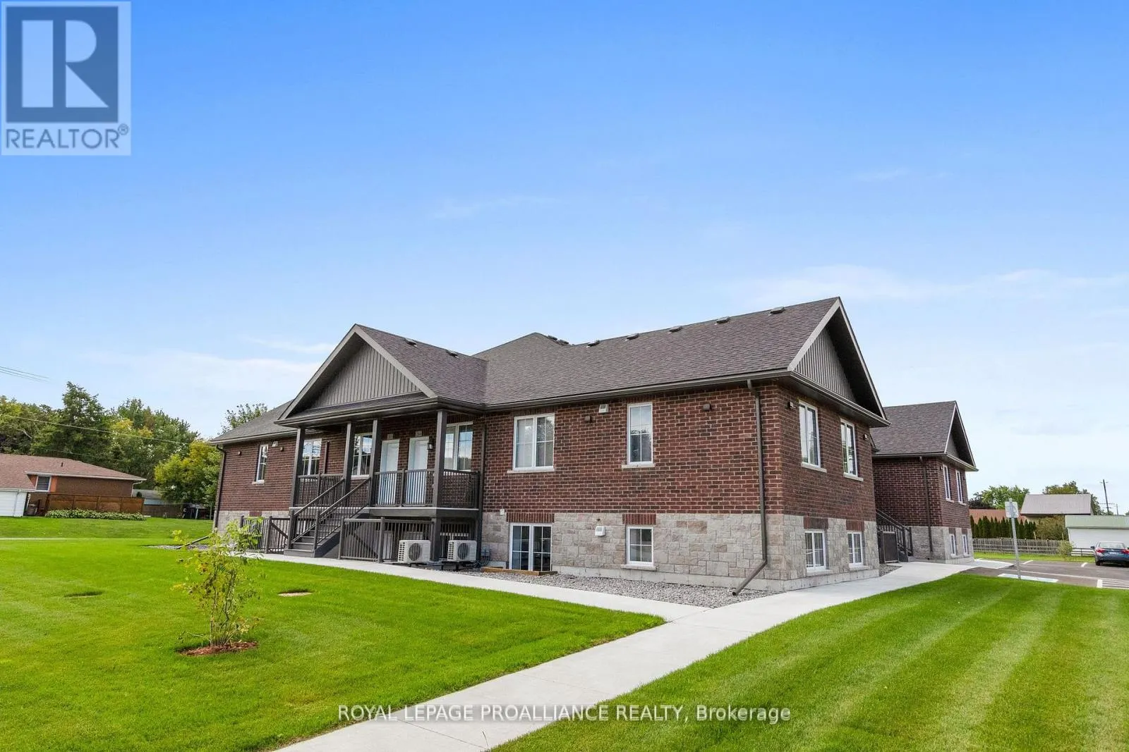 103 - 15 ARTHUR STREET, #103