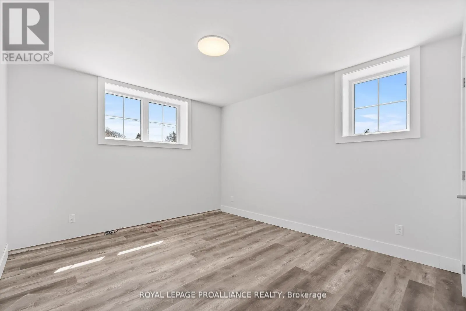103 - 15 ARTHUR STREET, #103