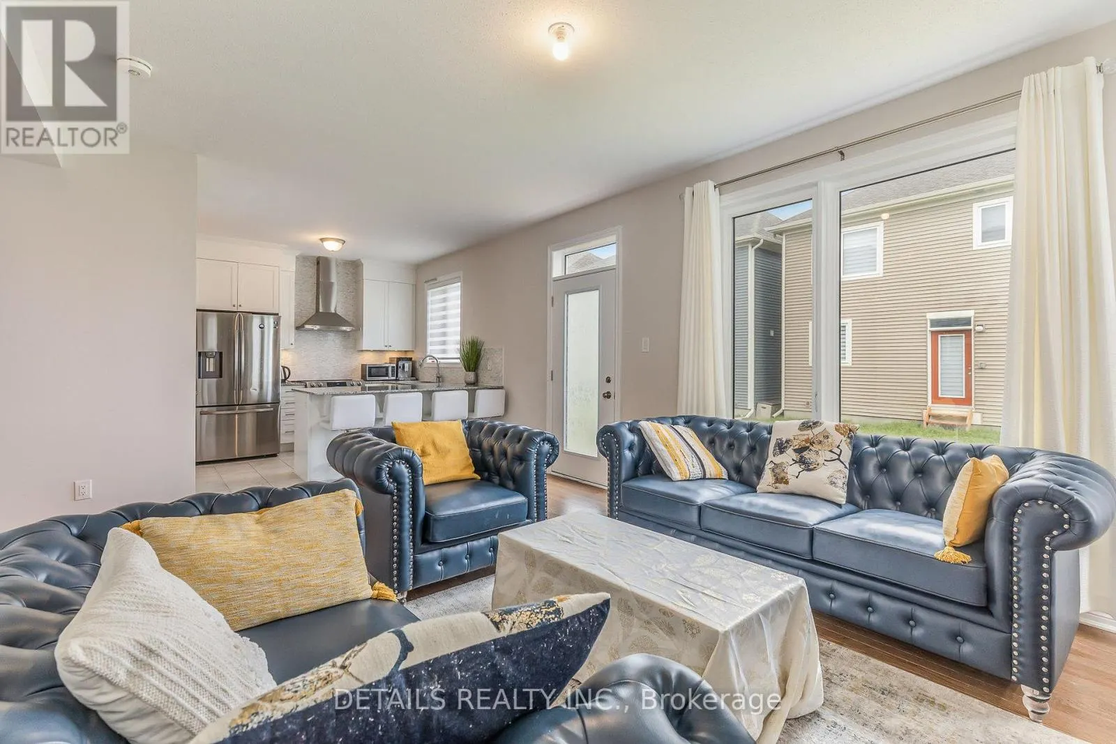 708 VENNECY TERRACE