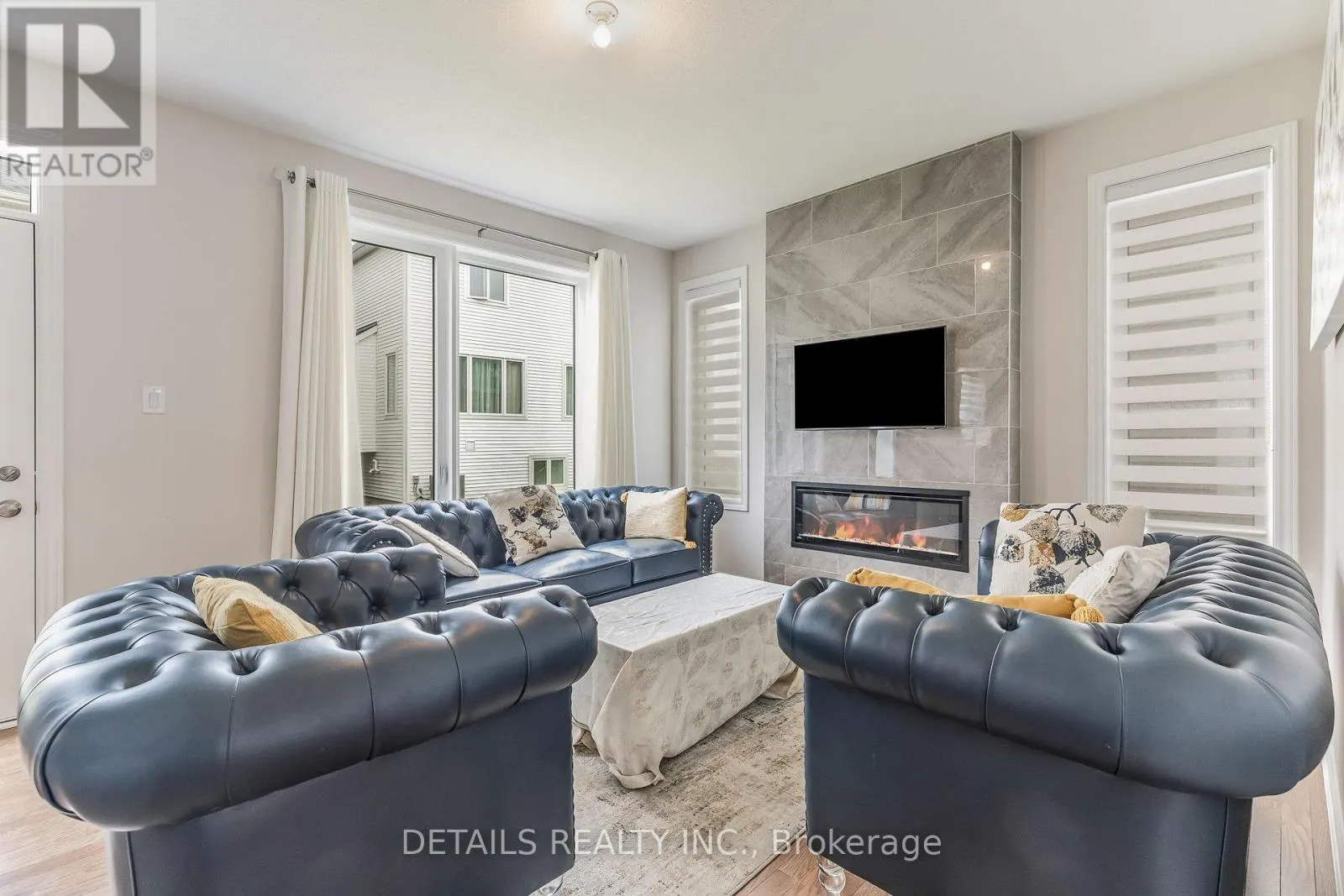 708 VENNECY TERRACE