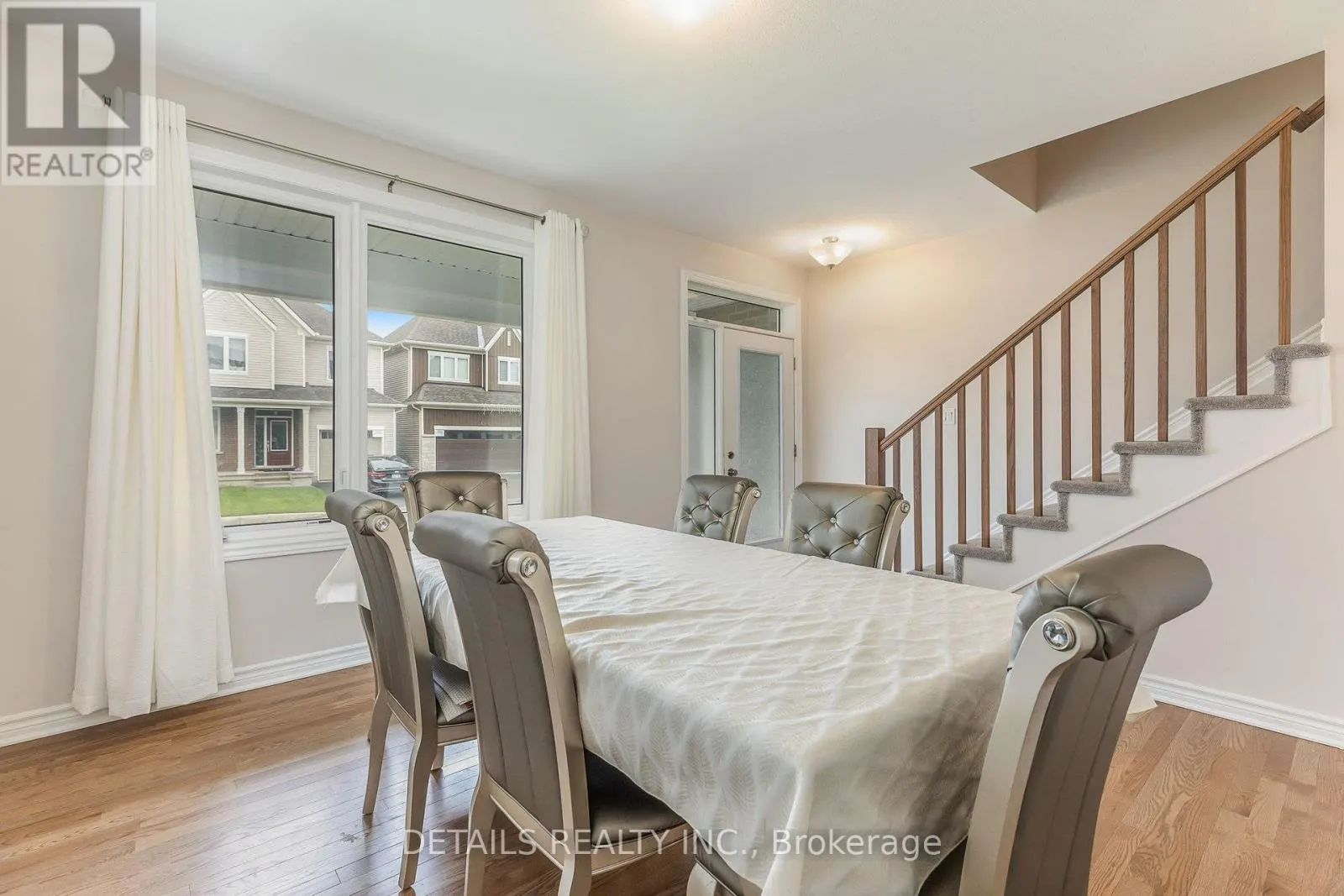 708 VENNECY TERRACE