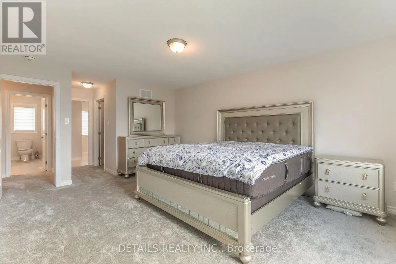 708 VENNECY TERRACE