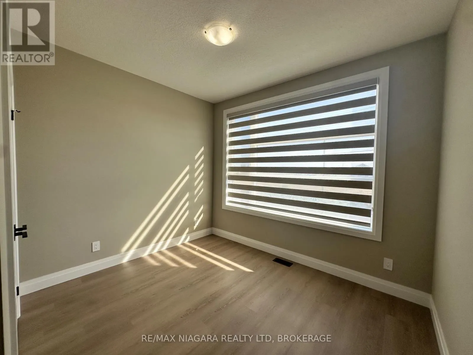 UNIT 4 - 17 KEYSTONE TRAIL, #UNIT 4