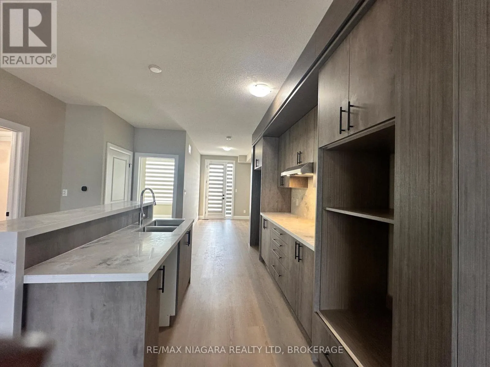 UNIT 4 - 17 KEYSTONE TRAIL, #UNIT 4