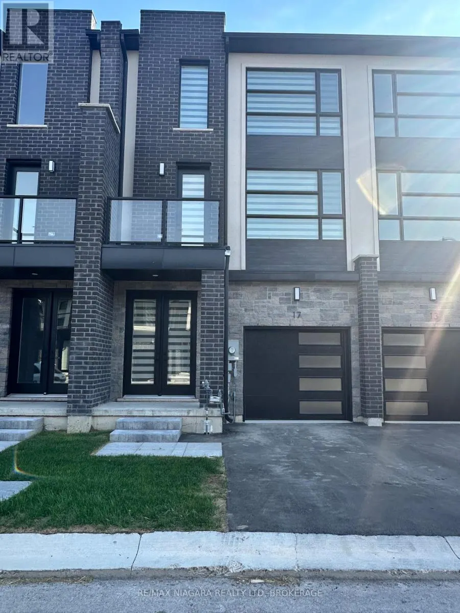 UNIT 4 - 17 KEYSTONE TRAIL, #UNIT 4