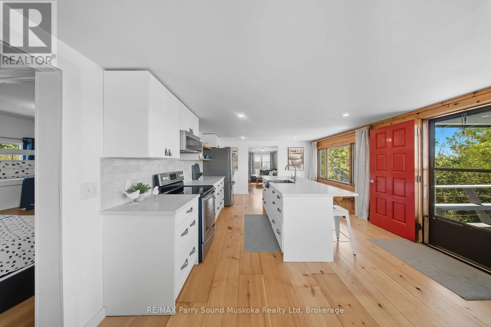 15 FORSYTHS ROAD
