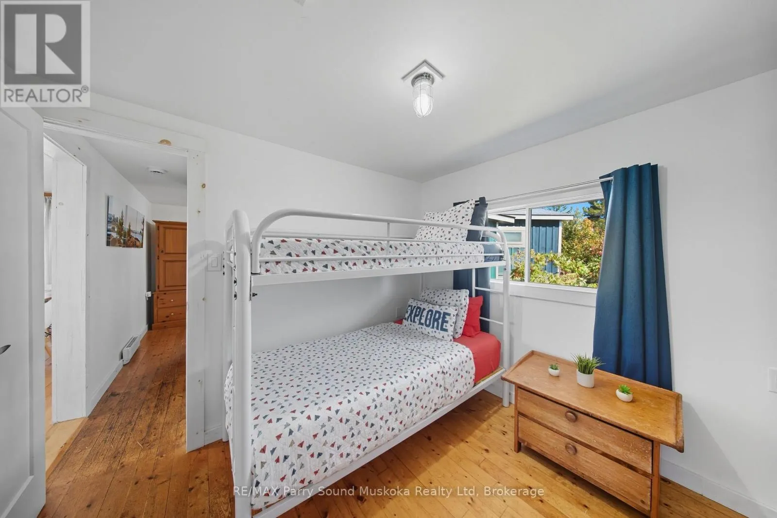 15 FORSYTHS ROAD