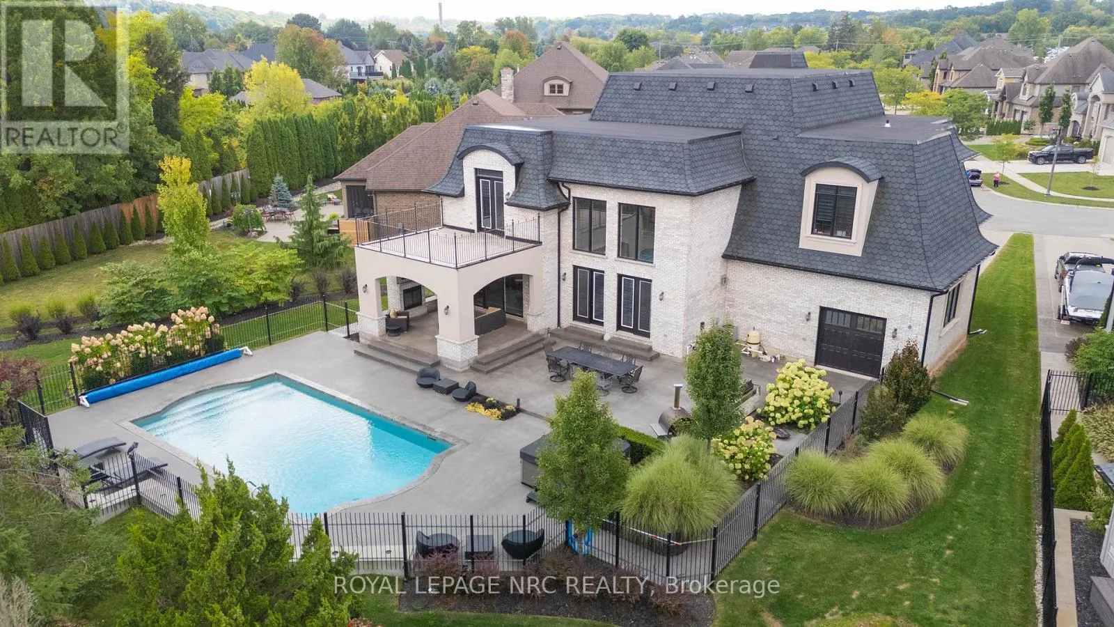 26 SANDALWOOD CRESCENT