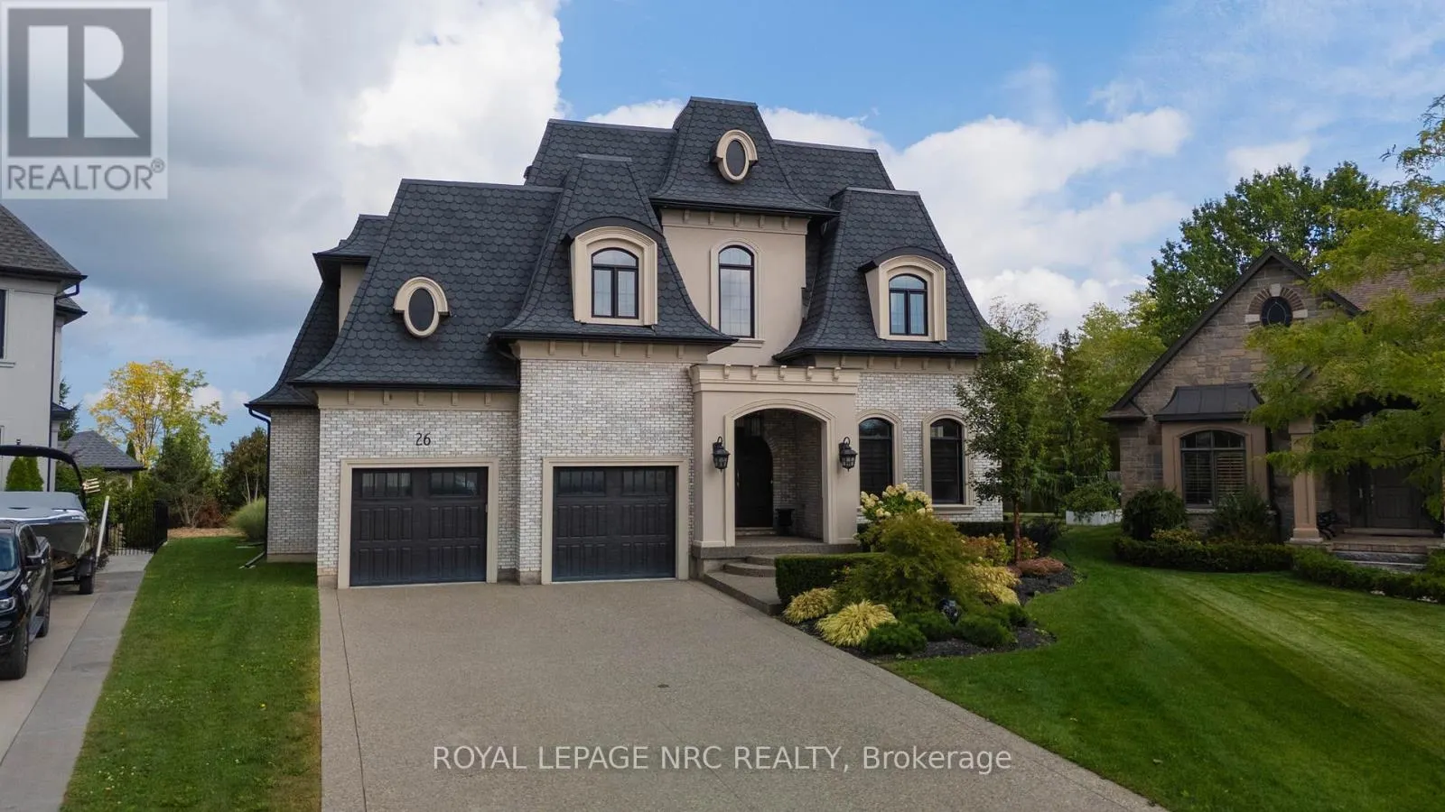 26 SANDALWOOD CRESCENT