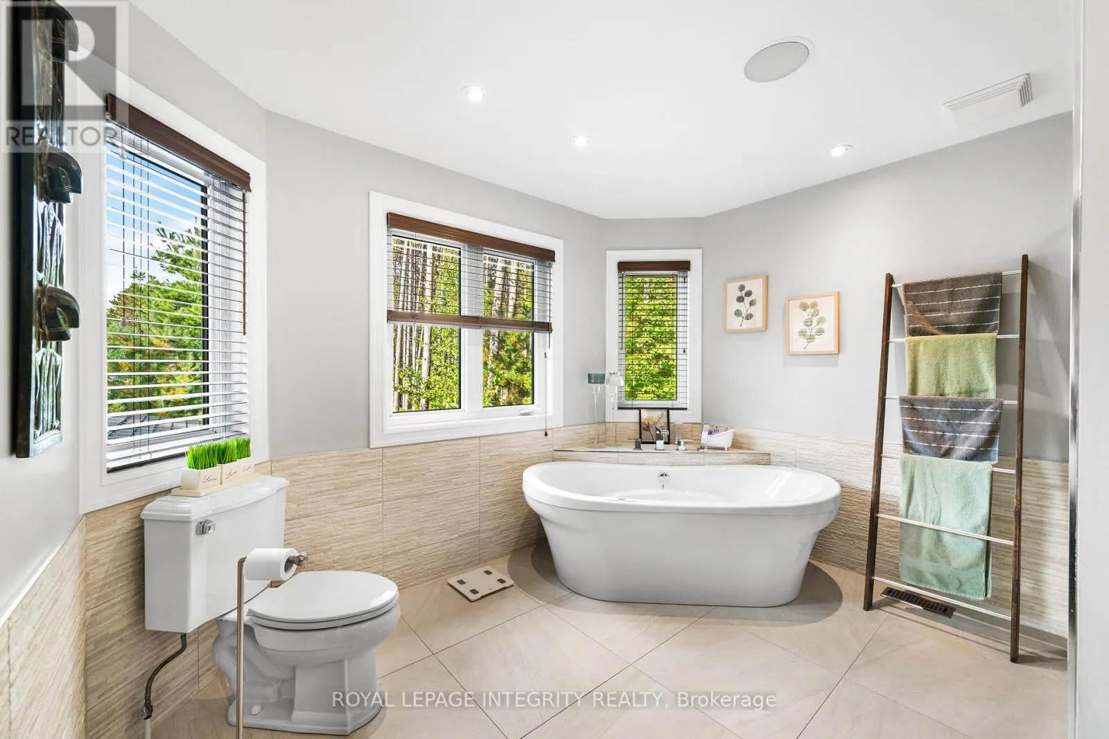25 MARIE-EVE STREET E