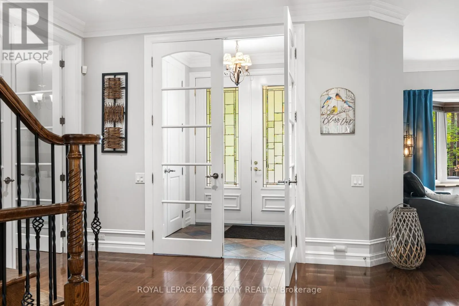 25 MARIE-EVE STREET E