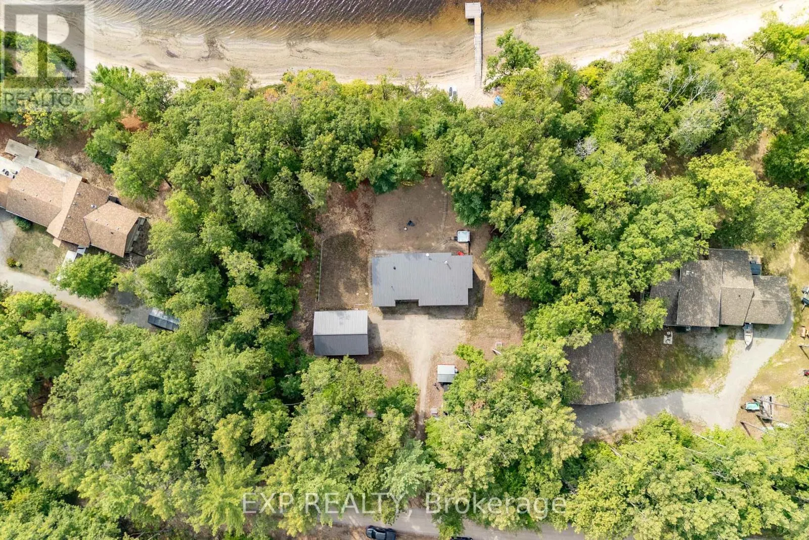 332 LACHLAN LANE